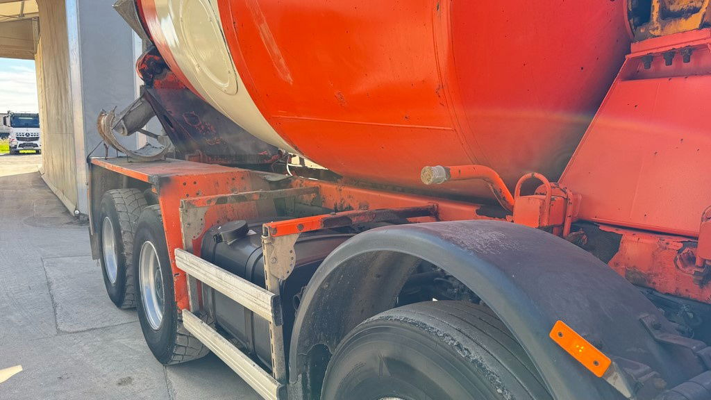Mercedes-Benz Actros 3241 8x4 mixer 9m3 - Autodomíchávač: obrázek 4 Mercedes-Benz Actros 3241 8x4 mixer 9m3 - Autodomíchávač: obrázek 4