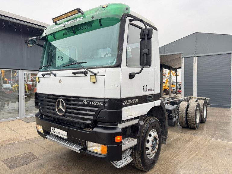 Mercedes-Benz Actros 3331 B 6x4 chassis - big axle - Podvozek s kabinou: obrázek 1 Mercedes-Benz Actros 3331 B 6x4 chassis - big axle - Podvozek s kabinou: obrázek 1