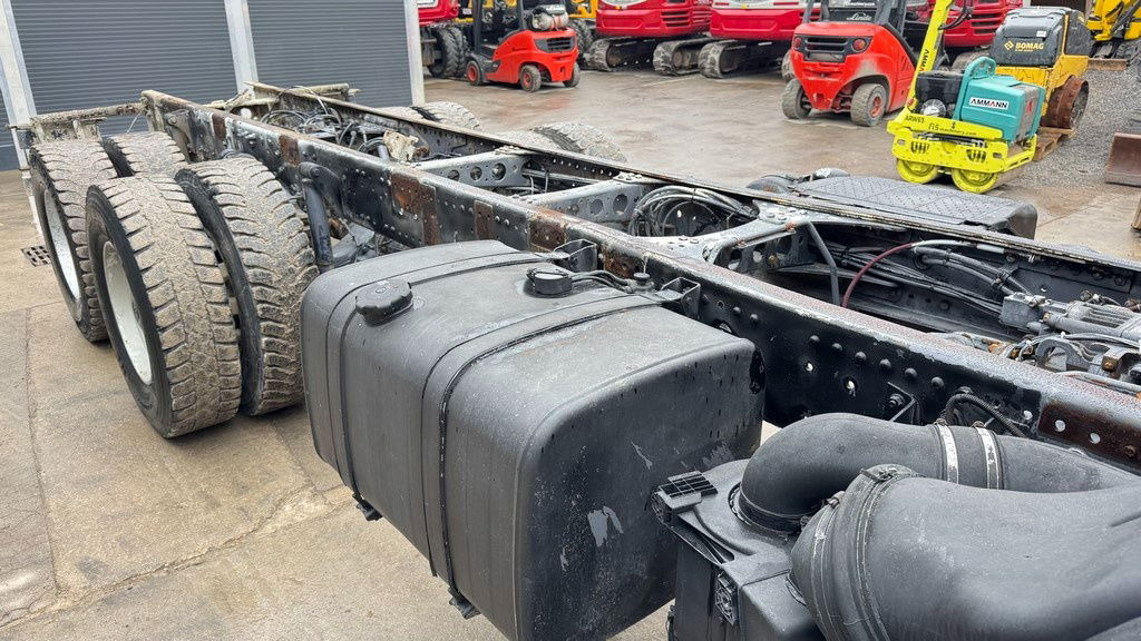 Mercedes-Benz Actros 3331 B 6x4 chassis - big axle - Podvozek s kabinou: obrázek 3 Mercedes-Benz Actros 3331 B 6x4 chassis - big axle - Podvozek s kabinou: obrázek 3