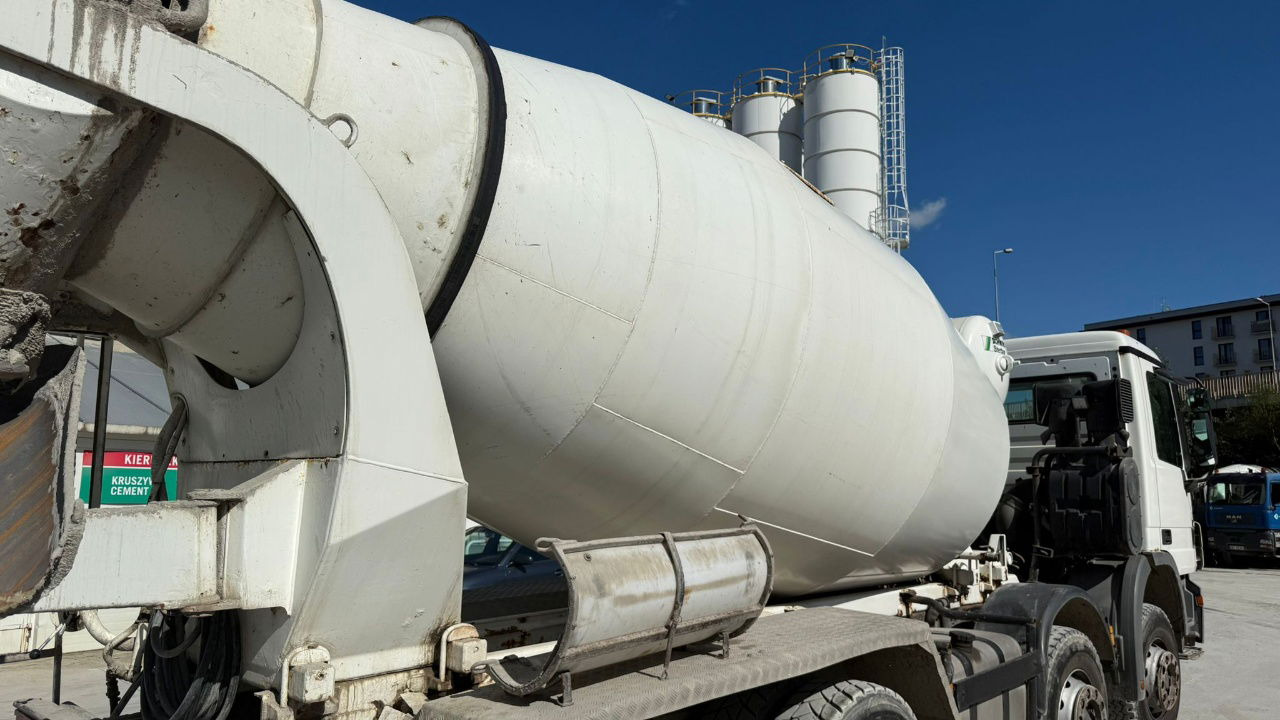 Mercedes-Benz Actros 3536 8x4 beton Schwing mixer 10m3 - Autodomíchávač: obrázek 5 Mercedes-Benz Actros 3536 8x4 beton Schwing mixer 10m3 - Autodomíchávač: obrázek 5