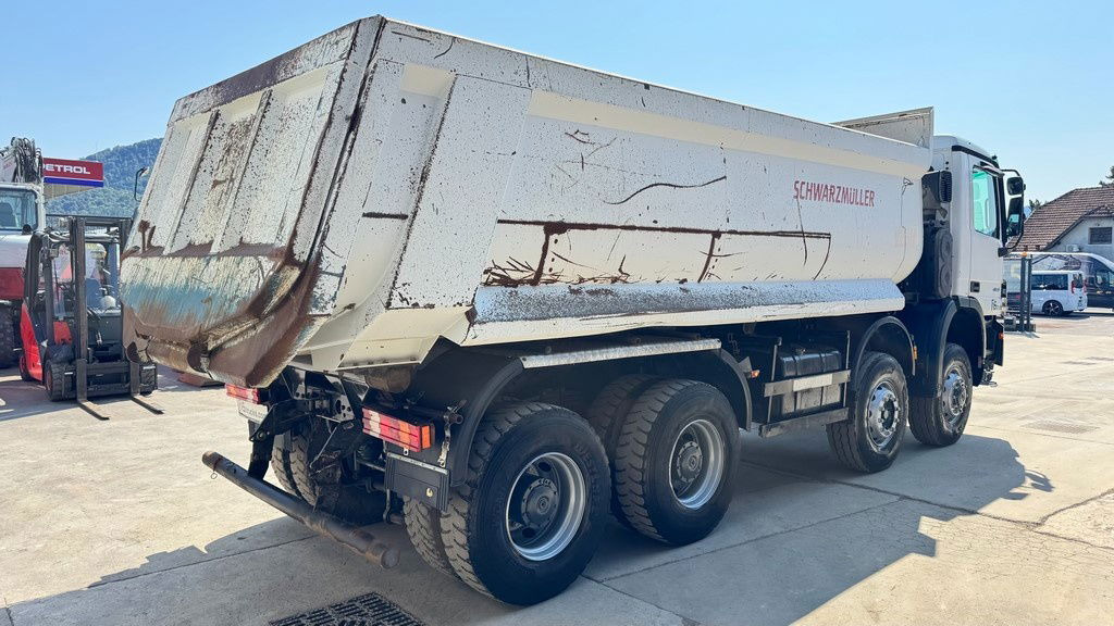 Mercedes-Benz Actros 4141 K 8x6 schwarzmuller mulda tipper - Sklápěč: obrázek 4 Mercedes-Benz Actros 4141 K 8x6 schwarzmuller mulda tipper - Sklápěč: obrázek 4
