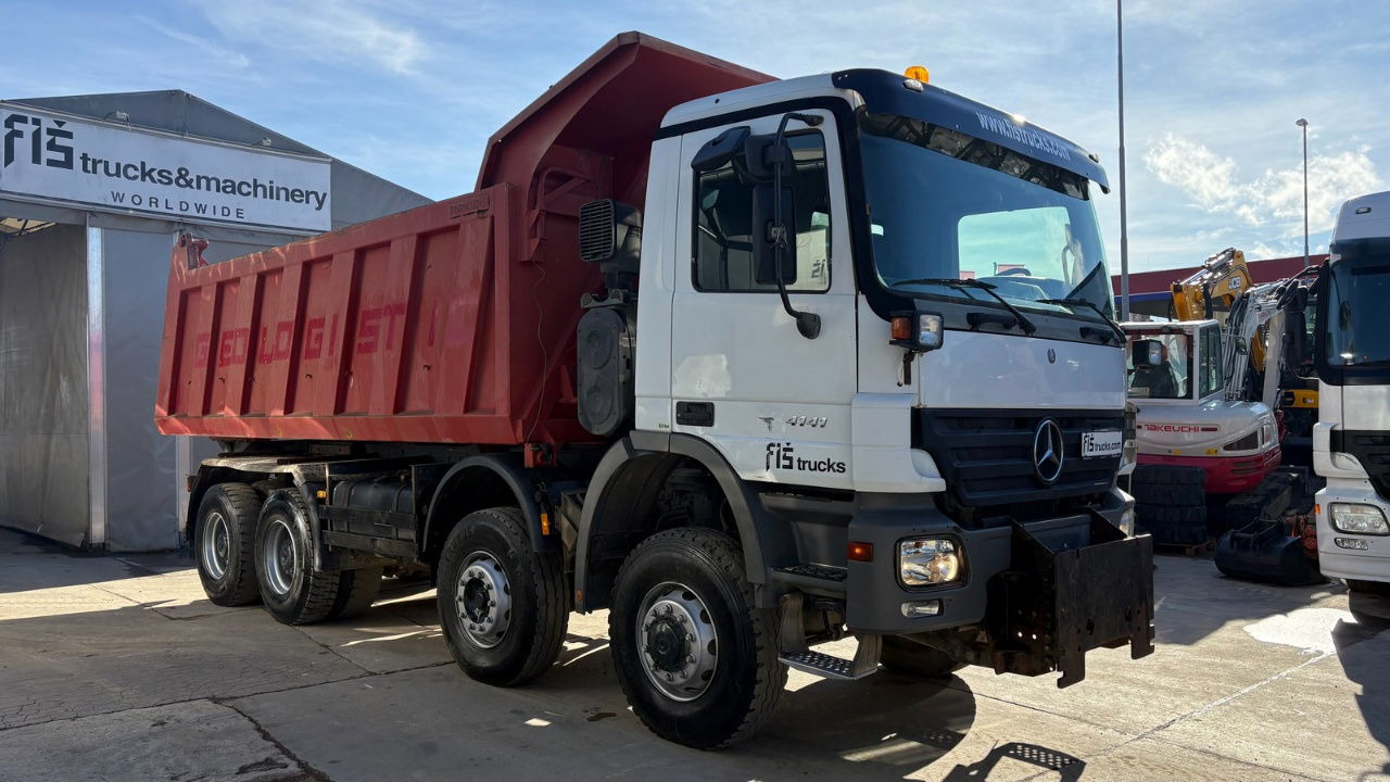 Mercedes-Benz Actros 4141 K 8x6 tipper - 19m3 - spring suspension - Sklápěč: obrázek 2 Mercedes-Benz Actros 4141 K 8x6 tipper - 19m3 - spring suspension - Sklápěč: obrázek 2