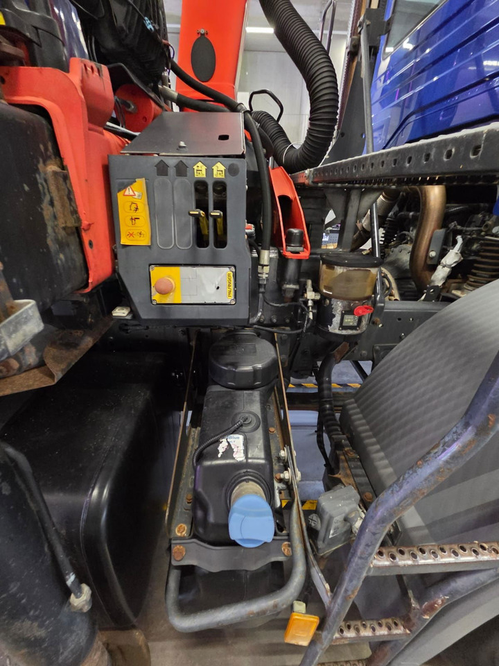 Mercedes-Benz Axor 1829 K 4x2 meiller tipper - crane PK8501 remote - Sklápěč: obrázek 4 Mercedes-Benz Axor 1829 K 4x2 meiller tipper - crane PK8501 remote - Sklápěč: obrázek 4