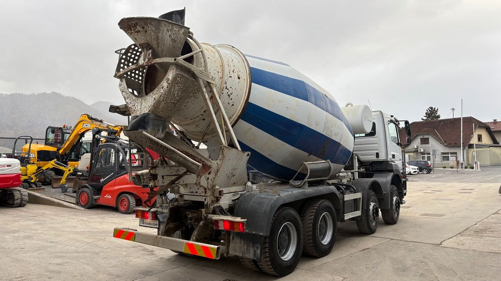 Mercedes-Benz Axor 3243 8x4 mixer cifa - 10m3 - Autodomíchávač: obrázek 4 Mercedes-Benz Axor 3243 8x4 mixer cifa - 10m3 - Autodomíchávač: obrázek 4