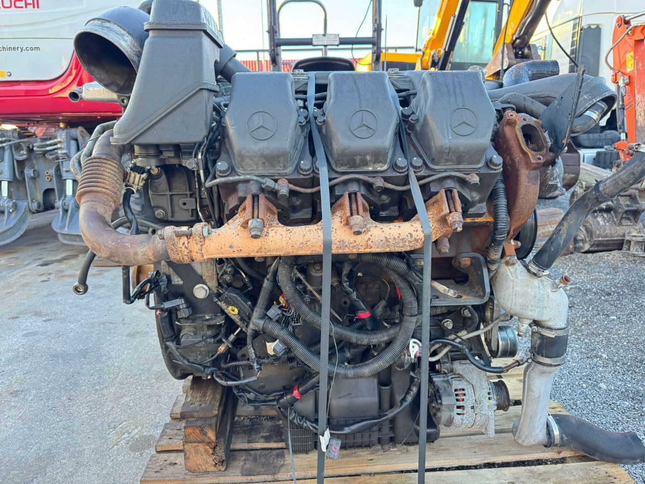 Mercedes-Benz Engine V6 - 2010 Year - 230.000KM - damaged - Motor pro Nákladní auto: obrázek 5 Mercedes-Benz Engine V6 - 2010 Year - 230.000KM - damaged - Motor pro Nákladní auto: obrázek 5