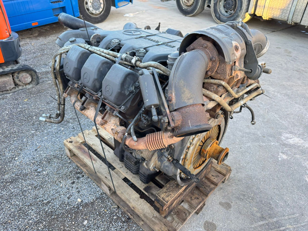 Mercedes-Benz Engine V6 - 2010 Year - 230.000KM - damaged - Motor pro Nákladní auto: obrázek 3 Mercedes-Benz Engine V6 - 2010 Year - 230.000KM - damaged - Motor pro Nákladní auto: obrázek 3