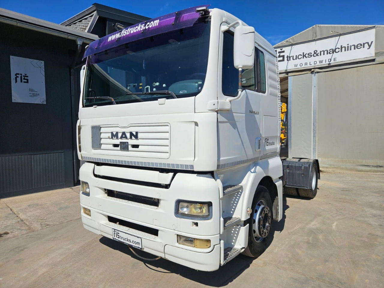 MAN TGA 18.413 4X2 tractor unit - Tahač: obrázek 1 MAN TGA 18.413 4X2 tractor unit - Tahač: obrázek 1