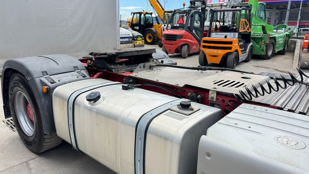 MAN TGS 18.480 4X4 tractor unit - tipper hydraulics - Tahač: obrázek 4 MAN TGS 18.480 4X4 tractor unit - tipper hydraulics - Tahač: obrázek 4