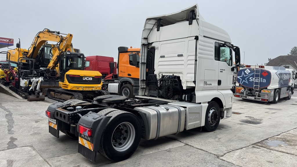 MAN TGX 18.440 4X2 tractor unit - retarder - Tahač: obrázek 4 MAN TGX 18.440 4X2 tractor unit - retarder - Tahač: obrázek 4