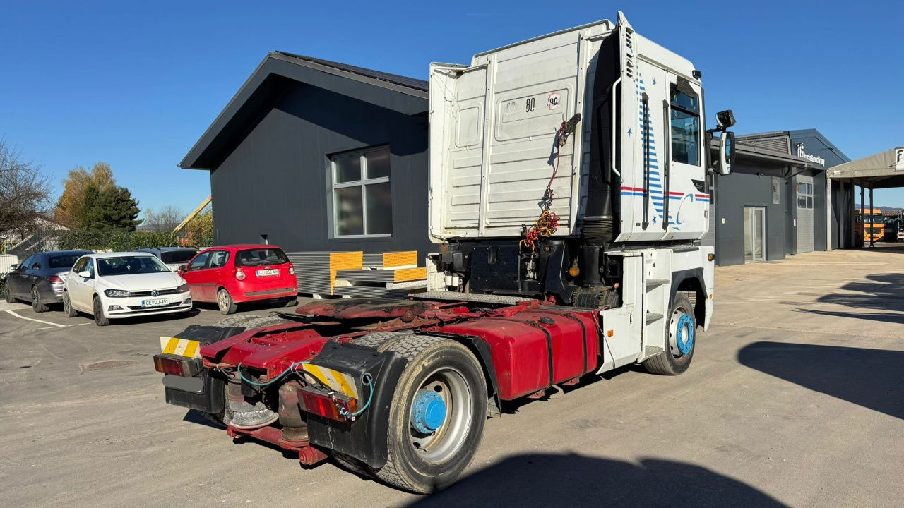 Renault Magnum 390 4X2 tractor unit - Tahač: obrázek 4 Renault Magnum 390 4X2 tractor unit - Tahač: obrázek 4