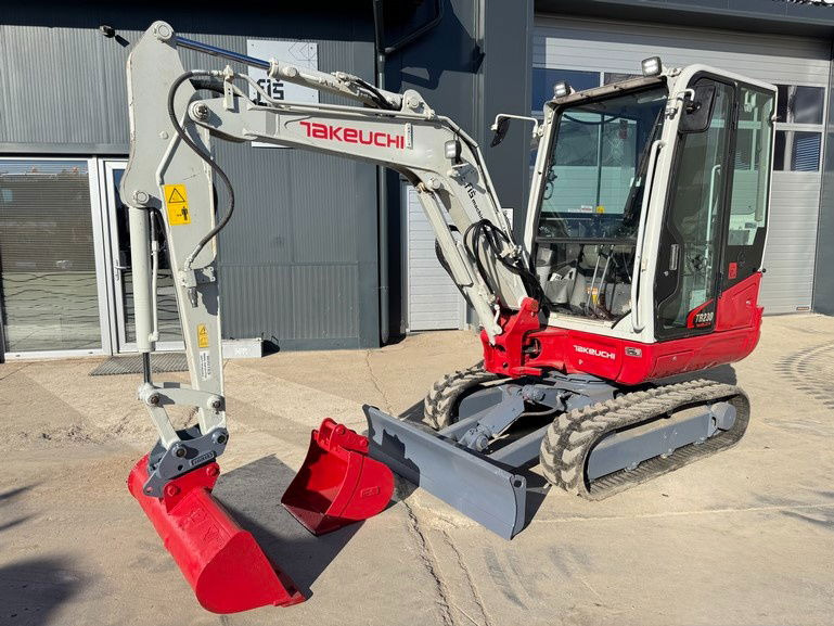 Takeuchi TB230 - 2019 Year - 2435 Hours - 2X Buckets - NEW Tracks - Mini rýpadlo: obrázek 1 Takeuchi TB230 - 2019 Year - 2435 Hours - 2X Buckets - NEW Tracks - Mini rýpadlo: obrázek 1