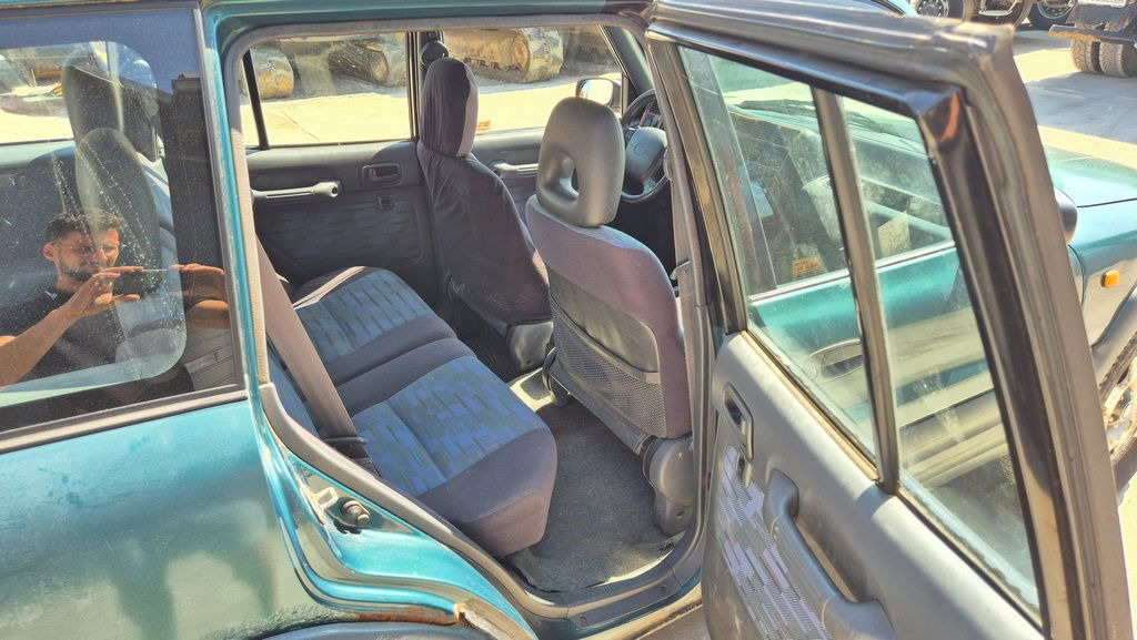 SUV Toyota RAV4 2.0 - Petrol - Automatic: obrázek 19
