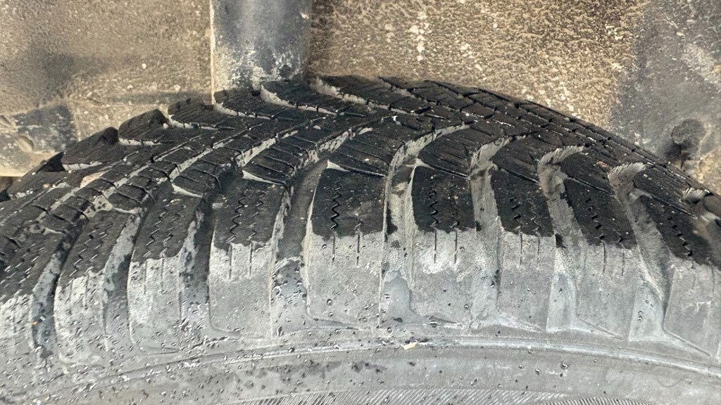 Toyota Yaris 1.3 - Petrol - 5 Doors - AC - Hatchback: obrázek 5 Toyota Yaris 1.3 - Petrol - 5 Doors - AC - Hatchback: obrázek 5