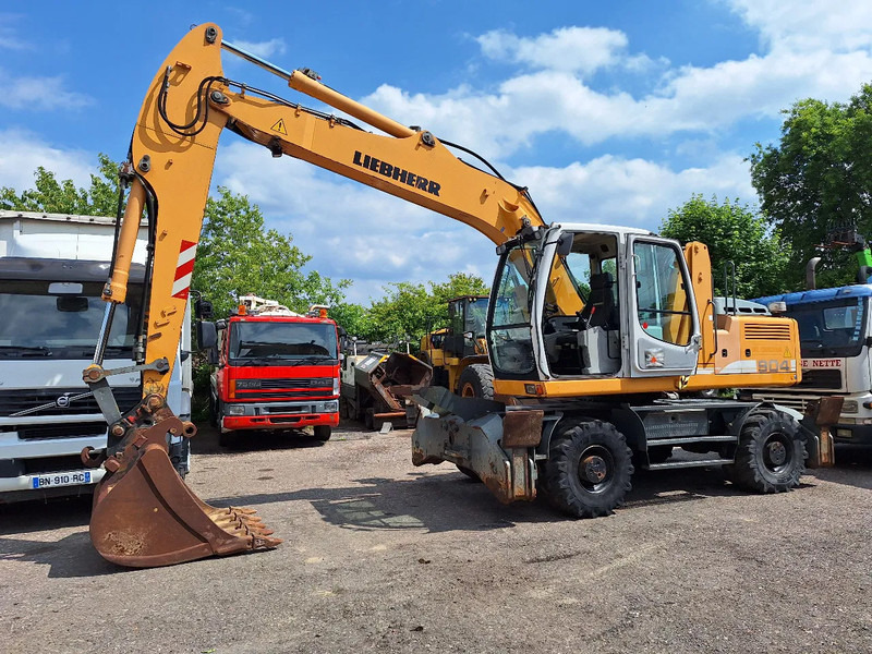 Liebherr A904C - Kolesové rýpadlo: obrázek 1 Liebherr A904C - Kolesové rýpadlo: obrázek 1