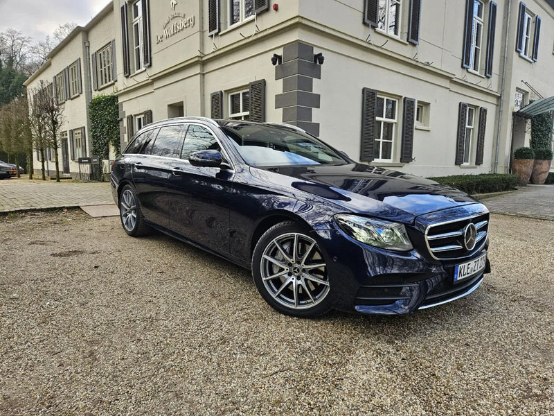 Mercedes-Benz E-Klasse E-Klasse - Osobní auto: obrázek 4 Mercedes-Benz E-Klasse E-Klasse - Osobní auto: obrázek 4