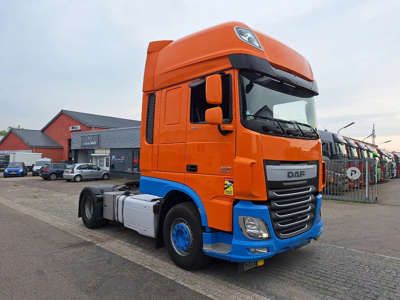 DAF XF 460 XF 460 MET ZF RETARDER - Tahač: obrázek 3 DAF XF 460 XF 460 MET ZF RETARDER - Tahač: obrázek 3