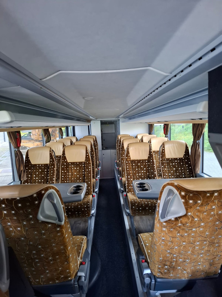 Setra S 431 DT Stehküche / PowerShift - Dvoupatrový autobus: obrázek 5 Setra S 431 DT Stehküche / PowerShift - Dvoupatrový autobus: obrázek 5