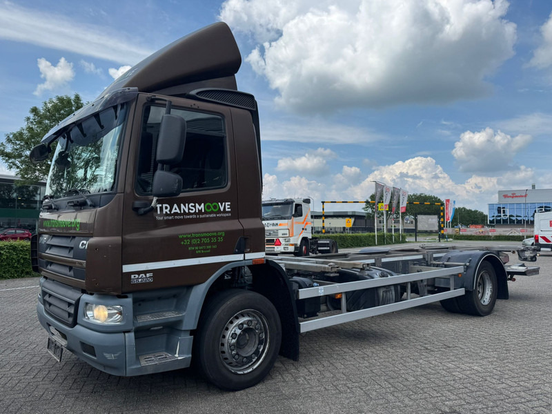 DAF CF65 220 - Podvozek s kabinou: obrázek 2 DAF CF65 220 - Podvozek s kabinou: obrázek 2