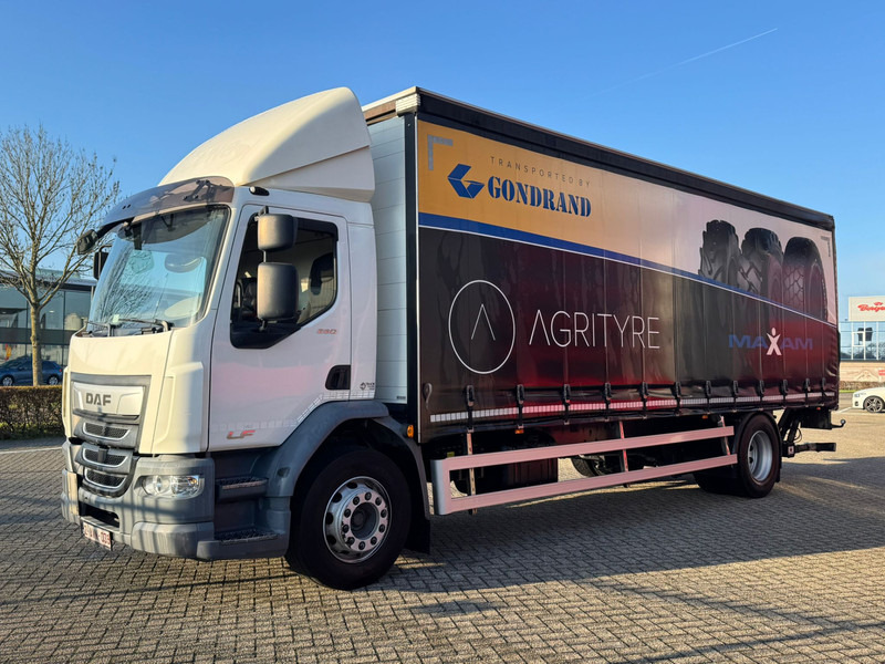 DAF LF260 Km 158.729 - Plachtový nákladní auto: obrázek 2 DAF LF260 Km 158.729 - Plachtový nákladní auto: obrázek 2