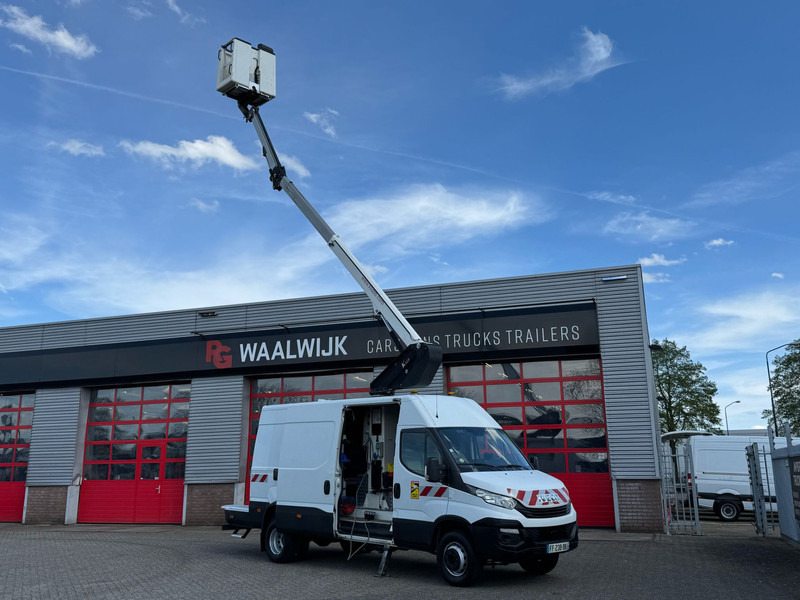 Iveco 70C15H  2 persoonslift, Electric/Hydraulic lift K 42 - Dodávka: obrázek 4 Iveco 70C15H  2 persoonslift, Electric/Hydraulic lift K 42 - Dodávka: obrázek 4