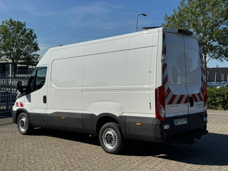 Iveco Daily 35S14 Voice Alexa Spraakassistent Voice assistent - Furgon: obrázek 5 Iveco Daily 35S14 Voice Alexa Spraakassistent Voice assistent - Furgon: obrázek 5