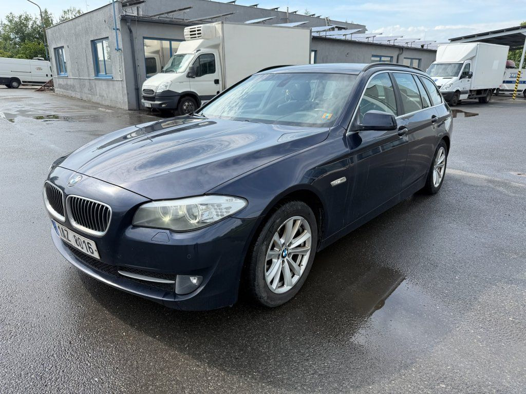 BMW 520D Touring F11 - Osobní auto: obrázek 2 BMW 520D Touring F11 - Osobní auto: obrázek 2