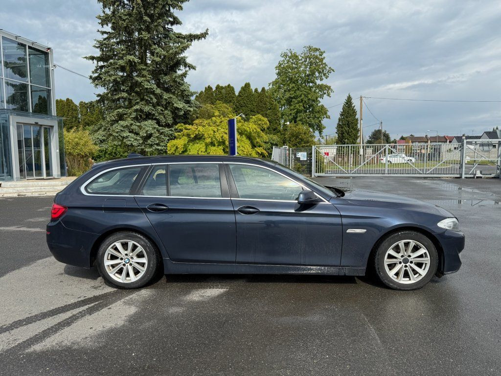 Osobní auto BMW 520D Touring F11: obrázek 6