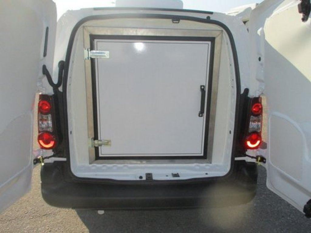Citroën Berlingo freezer - Chladící dodávka: obrázek 4 Citroën Berlingo freezer - Chladící dodávka: obrázek 4