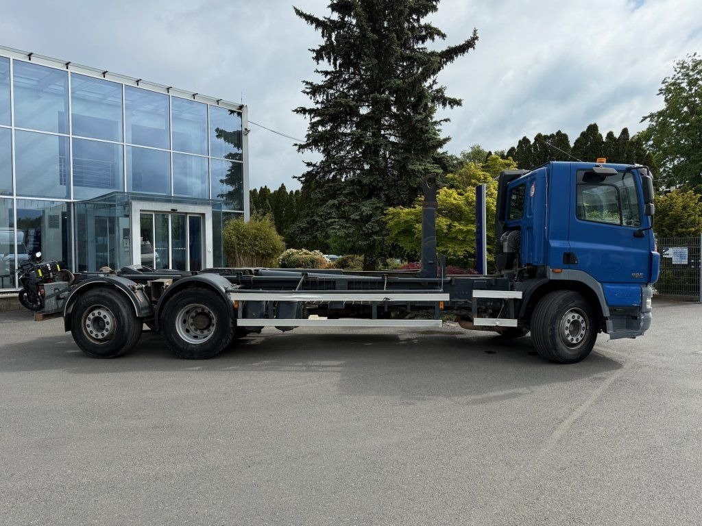 DAF CF85.380 6x2 EURO 3 - Hákový nosič kontejnerů: obrázek 5 DAF CF85.380 6x2 EURO 3 - Hákový nosič kontejnerů: obrázek 5