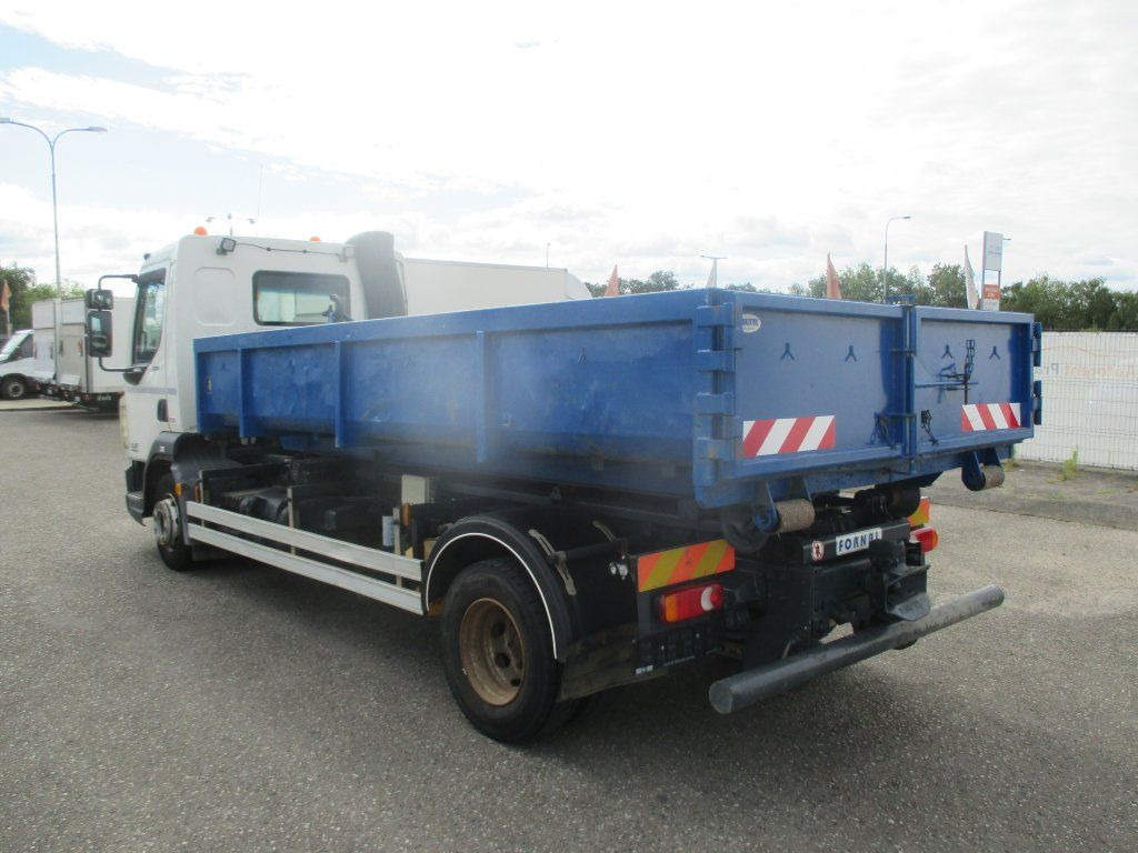 DAF LF 12.250 - Hákový nosič kontejnerů: obrázek 3 DAF LF 12.250 - Hákový nosič kontejnerů: obrázek 3