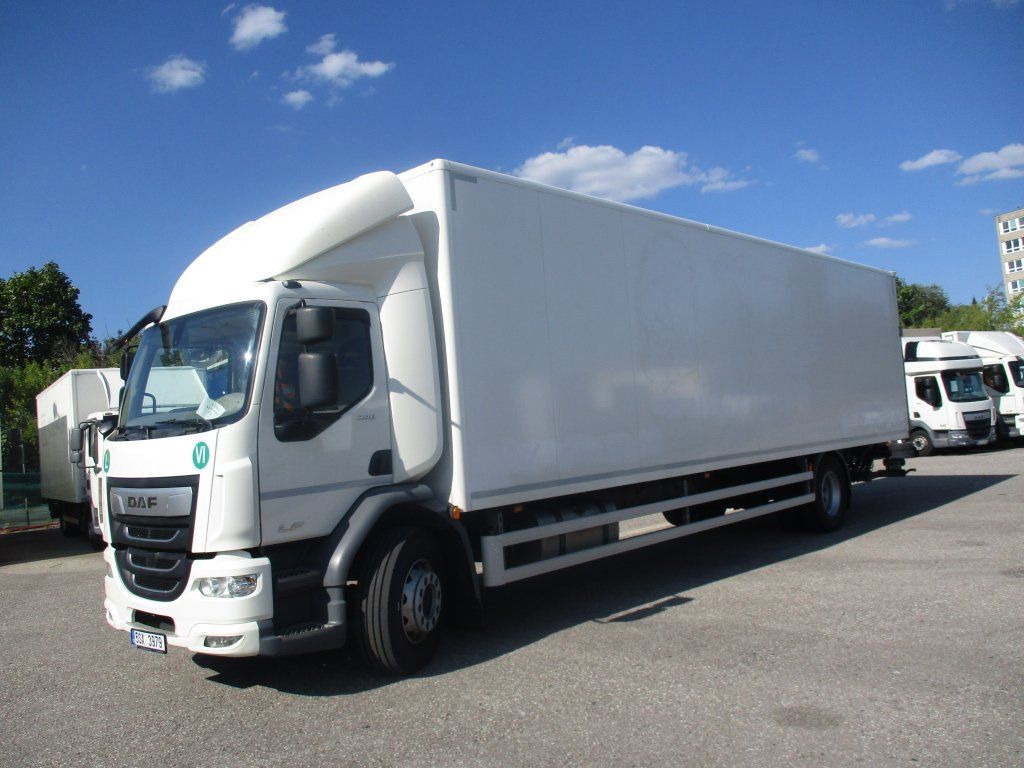 DAF LF 18.290 - Skříňový nákladní auto: obrázek 1 DAF LF 18.290 - Skříňový nákladní auto: obrázek 1