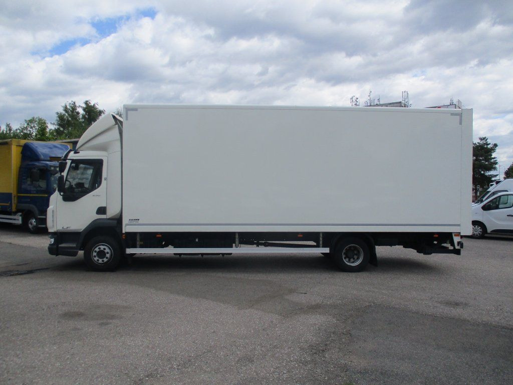 DAF LF 230 Dhollandia 2T - Skříňový nákladní auto: obrázek 4 DAF LF 230 Dhollandia 2T - Skříňový nákladní auto: obrázek 4