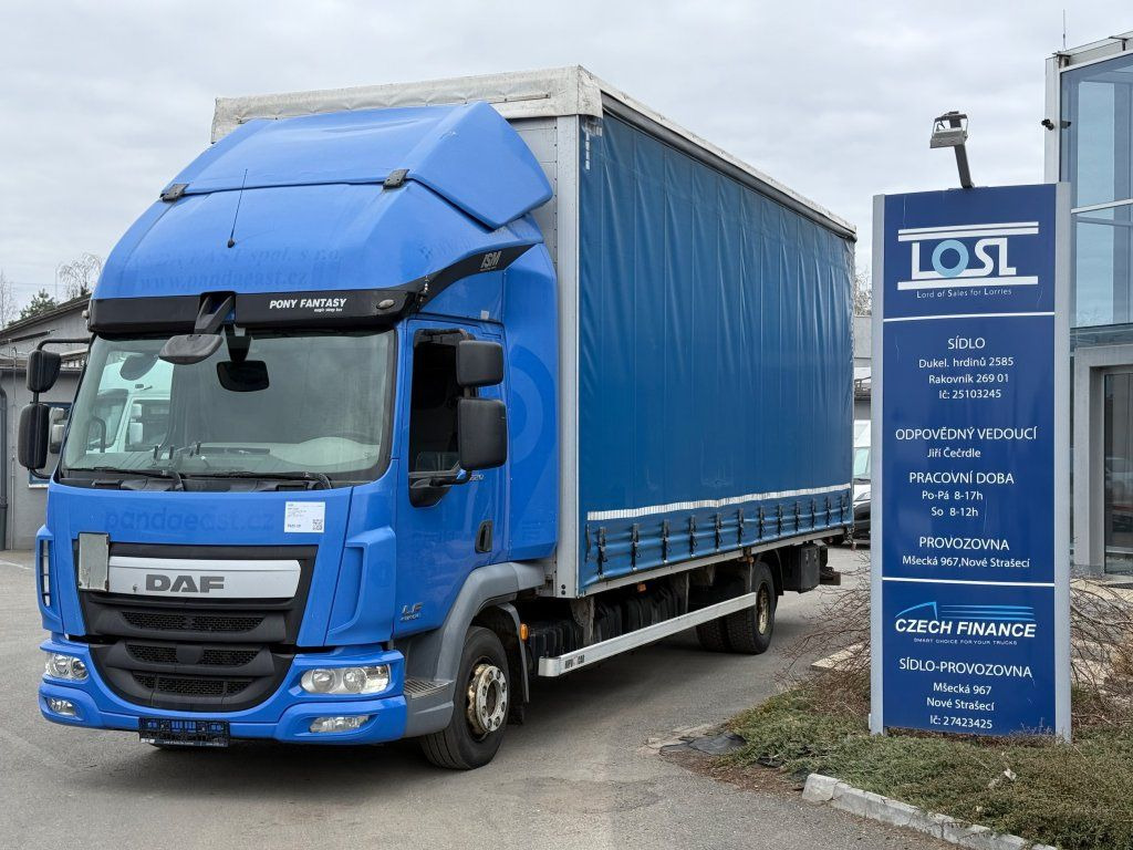 DAF LF220 EURO 6 - Plachtový nákladní auto: obrázek 1 DAF LF220 EURO 6 - Plachtový nákladní auto: obrázek 1