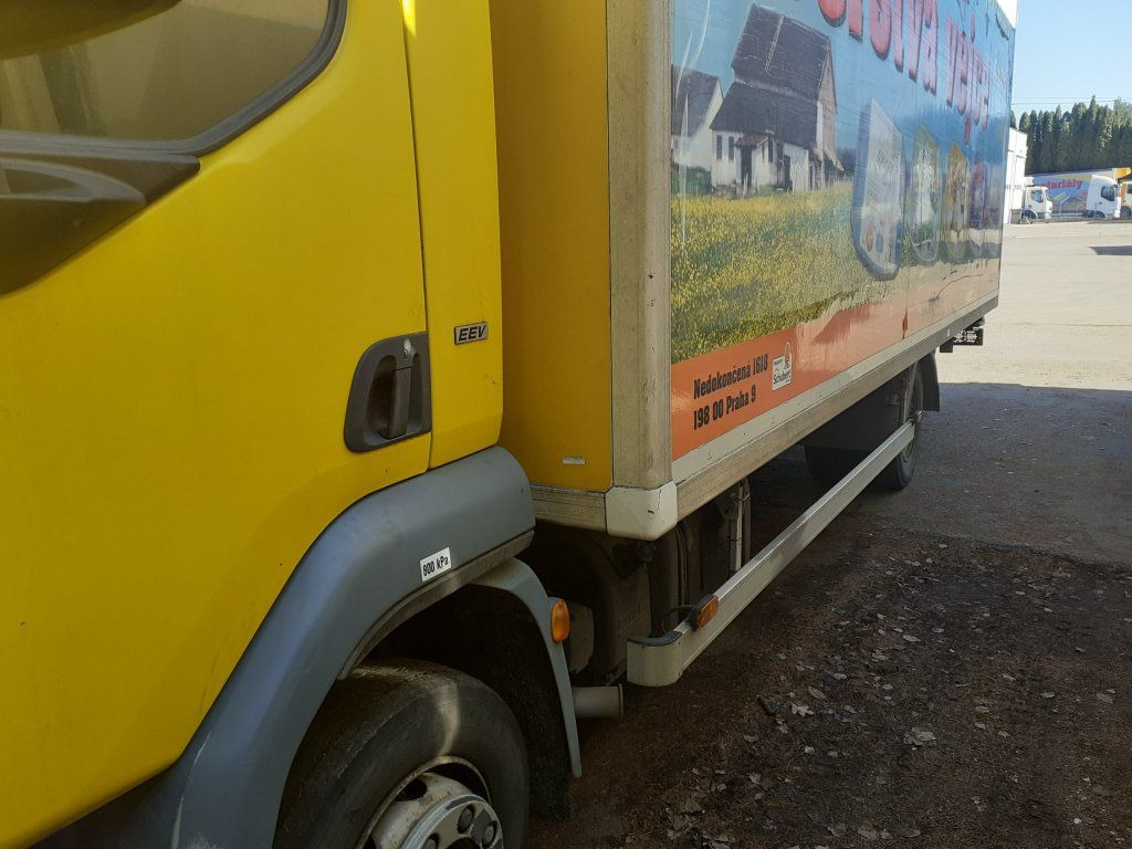 DAF LF45.210 mit Carrier Motorschaden engineproblem - Chladírenský nákladní automobil: obrázek 4 DAF LF45.210 mit Carrier Motorschaden engineproblem - Chladírenský nákladní automobil: obrázek 4