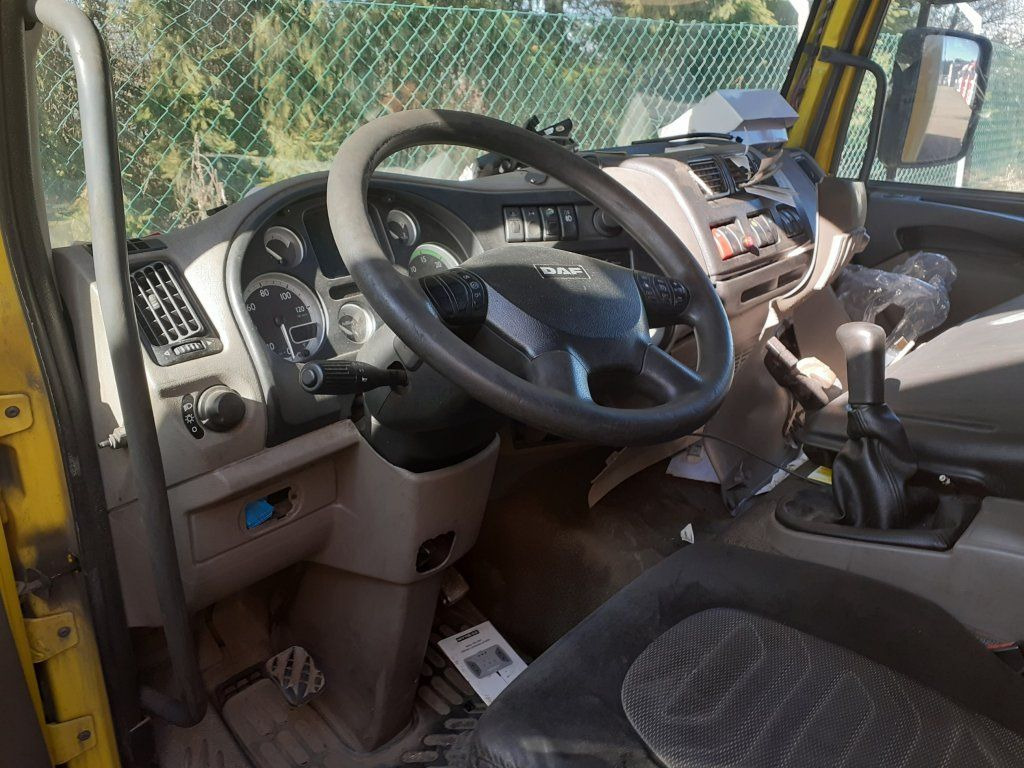 DAF LF45.210 mit Carrier Motorschaden engineproblem leasing DAF LF45.210 mit Carrier Motorschaden engineproblem: obrázek 6