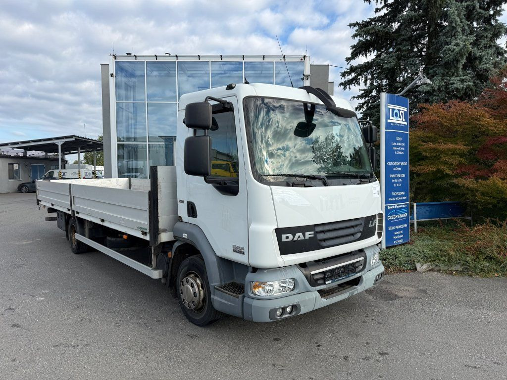 DAF LF45.220 EURO 5 - Nákladní automobil valníkový/ Plošinový: obrázek 2 DAF LF45.220 EURO 5 - Nákladní automobil valníkový/ Plošinový: obrázek 2