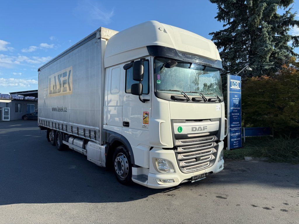 DAF XF440 EURO 6 6x2 - Plachtový nákladní auto: obrázek 2 DAF XF440 EURO 6 6x2 - Plachtový nákladní auto: obrázek 2