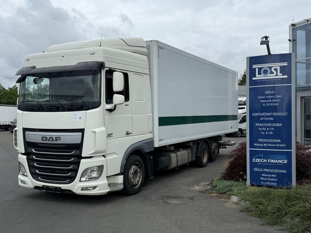 DAF XF460 6x2 EURO 6 - Skříňový nákladní auto: obrázek 1 DAF XF460 6x2 EURO 6 - Skříňový nákladní auto: obrázek 1