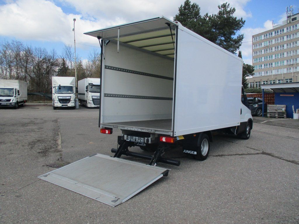 Iveco 35C16 Daily,2.3L Palfinger leasing Iveco 35C16 Daily,2.3L Palfinger: obrázek 6 Iveco 35C16 Daily,2.3L Palfinger leasing Iveco 35C16 Daily,2.3L Palfinger: obrázek 6