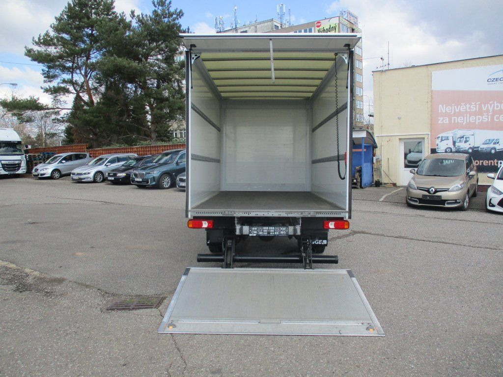 Iveco 35C16 Daily,2.3L Palfinger leasing Iveco 35C16 Daily,2.3L Palfinger: obrázek 8 Iveco 35C16 Daily,2.3L Palfinger leasing Iveco 35C16 Daily,2.3L Palfinger: obrázek 8