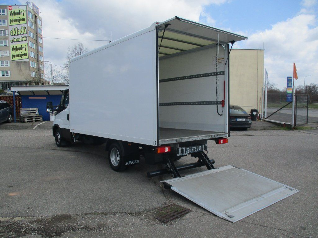 Iveco 35C16 Daily,2.3L Palfinger leasing Iveco 35C16 Daily,2.3L Palfinger: obrázek 11 Iveco 35C16 Daily,2.3L Palfinger leasing Iveco 35C16 Daily,2.3L Palfinger: obrázek 11