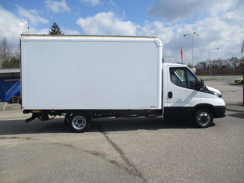 Iveco 35C16 Daily,2.3L Palfinger - Dodávka skřín: obrázek 4 Iveco 35C16 Daily,2.3L Palfinger - Dodávka skřín: obrázek 4