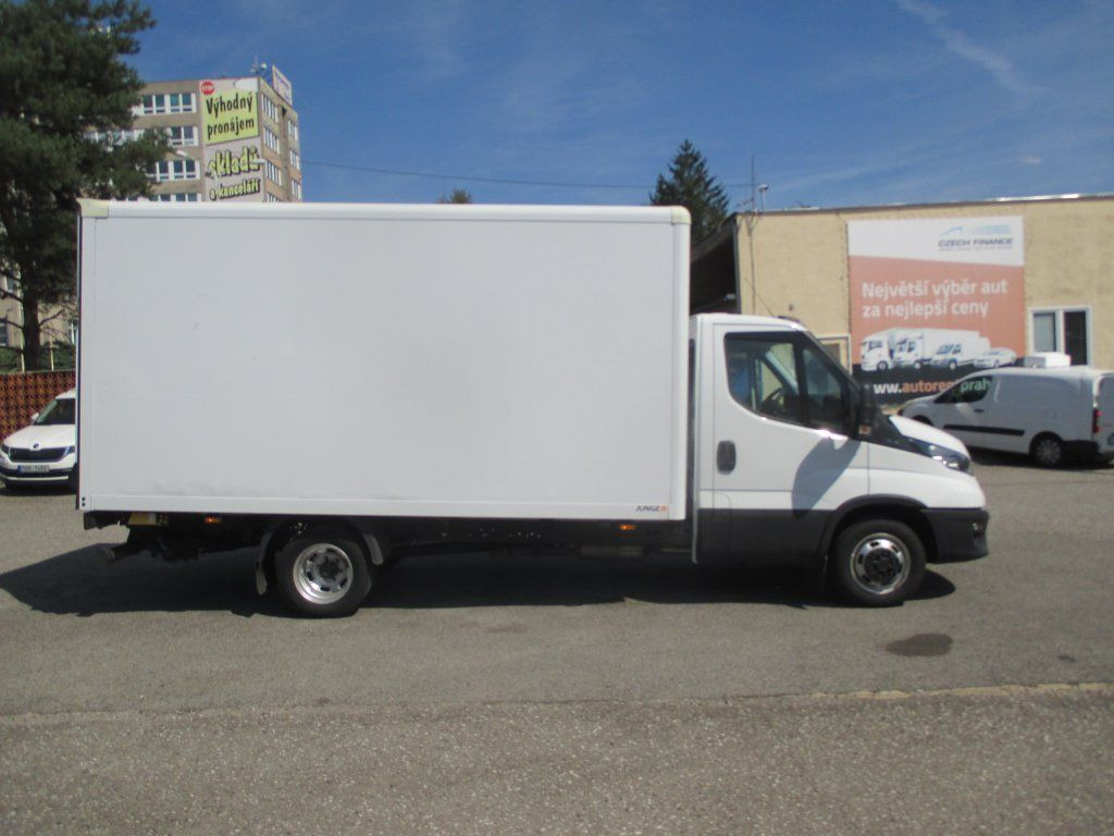 Iveco 35C16 Daily EURO 6 - Dodávka skřín: obrázek 4 Iveco 35C16 Daily EURO 6 - Dodávka skřín: obrázek 4