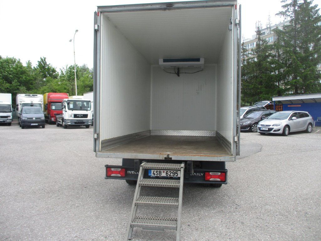 Iveco Daily 35C15 - Chladící dodávka: obrázek 4 Iveco Daily 35C15 - Chladící dodávka: obrázek 4