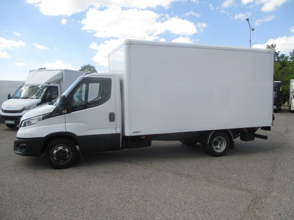 Iveco Daily 35C16 - Dodávka skřín: obrázek 5 Iveco Daily 35C16 - Dodávka skřín: obrázek 5