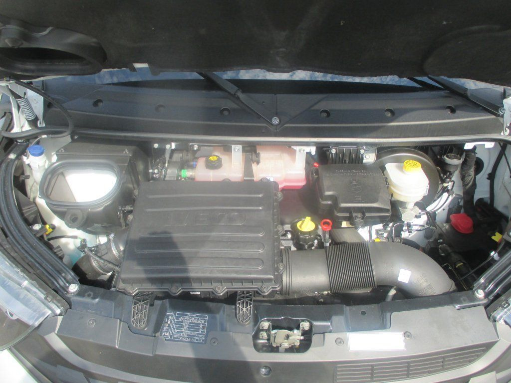 Dodávka skřín Iveco Daily 35C16: obrázek 18