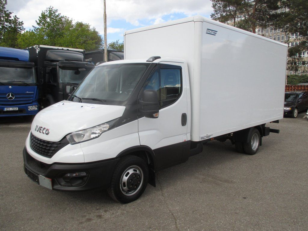 Iveco Daily 35C16 - Dodávka skřín: obrázek 1 Iveco Daily 35C16 - Dodávka skřín: obrázek 1