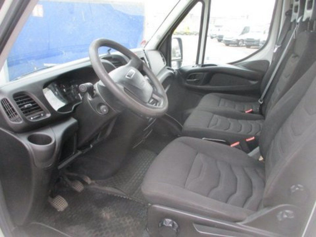 Iveco Daily 35S15V - Furgon: obrázek 4 Iveco Daily 35S15V - Furgon: obrázek 4