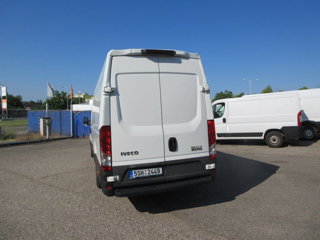 Iveco Daily 35S16 Hi Matic - Furgon: obrázek 5 Iveco Daily 35S16 Hi Matic - Furgon: obrázek 5