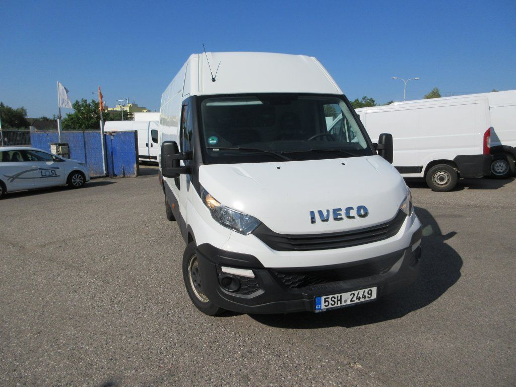 Iveco Daily 35S16 Hi Matic - Furgon: obrázek 4 Iveco Daily 35S16 Hi Matic - Furgon: obrázek 4